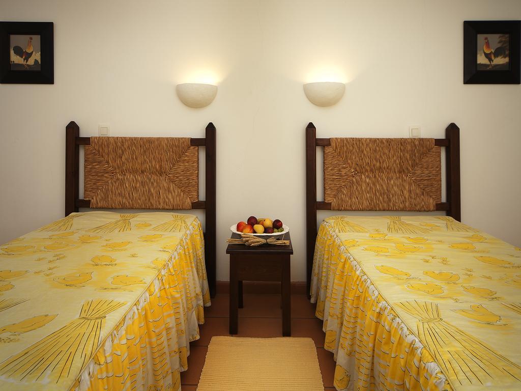Betica Hotel Rural Pias  Ngoại thất bức ảnh